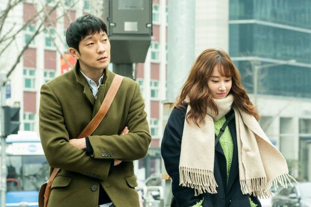 ‘연애 빠진 로맨스’ 스틸컷. 네이버 영화 ‘연애 빠진 로맨스’(2021)