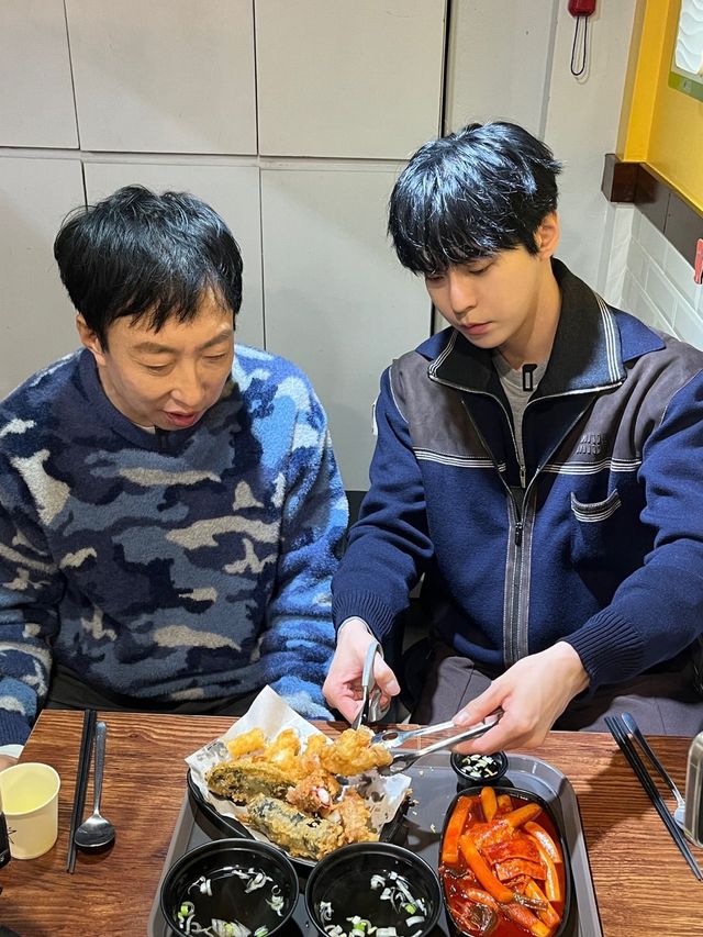 도영, 박명수 떡볶이 맛집 | 인스타그램 @halmyungsoo 