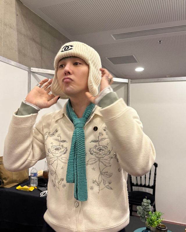 지드래곤 트루퍼햇 | 인스타그램 @8lo8lo8lowme