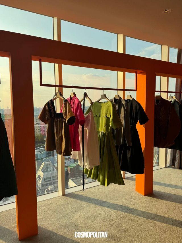 형형색색 배색이 돋보이는 프라다의 뉴 룩.