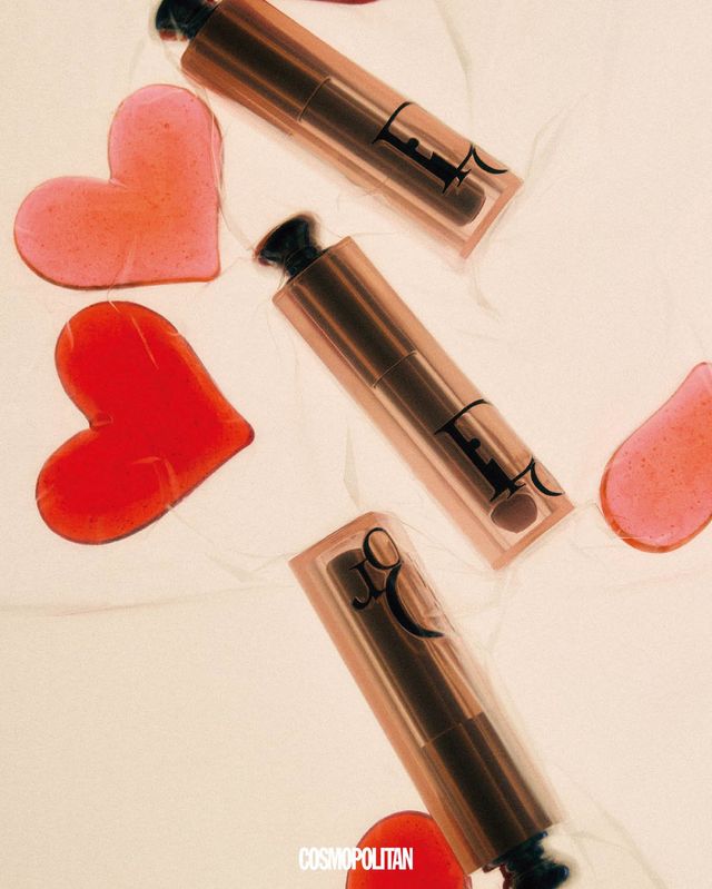  (위부터)어딕트 립 글로우 #074 젤리, #075 구미, #077 캔디 각각 5만원 모두 Dior Beauty