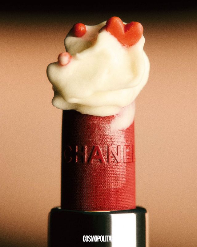 트렁떼 엉 르 루쥬 마뜨 #21 루쥬 랑꽁뜨레 21만7천원 Chanel Beauty. 