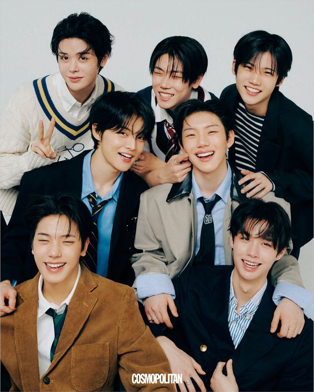 (왼쪽 위부터, 마징시앙)스웨터, 셔츠 모두 Polo Ralph Lauren. (장여준)니트 베스트 Brooks Brothers. 셔츠, 타이, 반지 스타일리스트 소장품. (사쿠라다 켄신)재킷 Lu’u Dan. 티셔츠 Saint James. (전민욱)재킷 Dunst. 셔츠, 타이 스타일리스트 소장품. (서경배)롱 코트 Bonbom. 셔츠, 타이, 귀고리, 반지 스타일리스트 소장품. (송승호)코듀로이 재킷 Brooks Brothers. 셔츠, 타이 스타일리스트 소장품. (김성민)재킷, 셔츠 모두 Polo Ralph Lauren. 반지 스타일리스트 소장품.