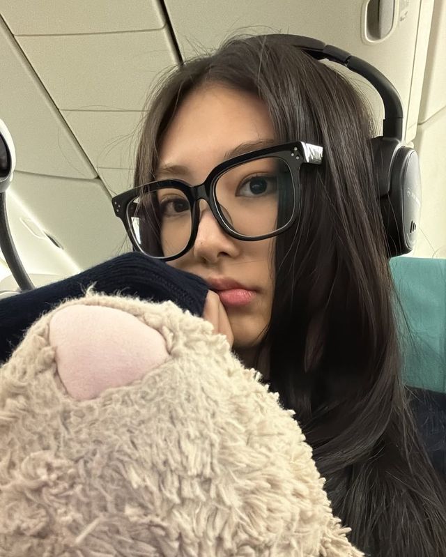 인스타그램 @meovv