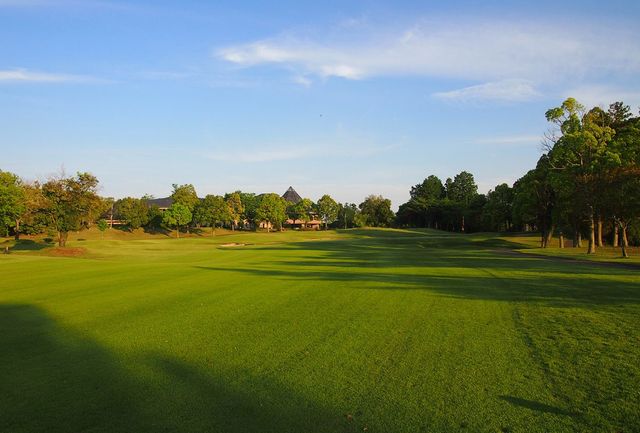 데지마 골프 클럽의 아름다운 페어웨이 풍경. 