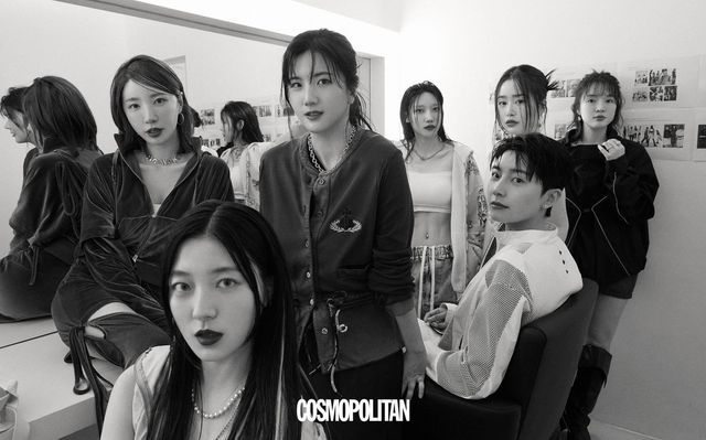 (왼쪽 위부터, 민우) 후드 집업, 팬츠 모두 SRVC BY SAMPLAS. 네클리스 VIVIENNE WESTWOOD. 화이트 톱, 이어링 모두 스타일리스트 소장품. (서연) 톱, 스커트 모두 VIVIENNE WESTWOOD. 목걸이 BLESSED BULLET. 링 스타일리스트 소장품. (희영) 후드 집업 BALENCIAGA. 데님 팬츠 MASION MIHARA YASUHIRO. 네클리스 VIVIENNE WESTWOOD. 화이트 톱 스타일리스트 소장품. (다교) 화이트 톱 DOHYE YUN. 이어링 4FEX. (진아) 블랙 톱 LIZA KEANE. 블랙 스커트 DIESEL. 부츠 SHOE BY CHOI. 이어링 BY THE NAME OF. 링 ANON JEWERLY. 네클리스 스타일리스트 소장품. (한결) 베스트 CHARLIE CONSTANTINOU. 네클리스 4FEX. 이너 톱 스타일리스트 소장품. (미랑) 화이트 재킷 CARNET ARCHIVE. 톱 LOADINGROOM. 이어링 스타일리스트 소장품. 