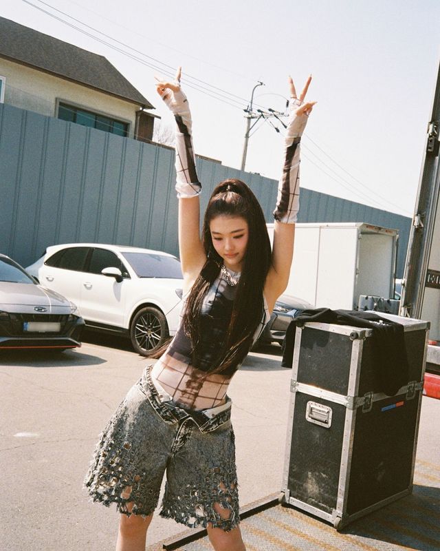 인스타그램 @meovv