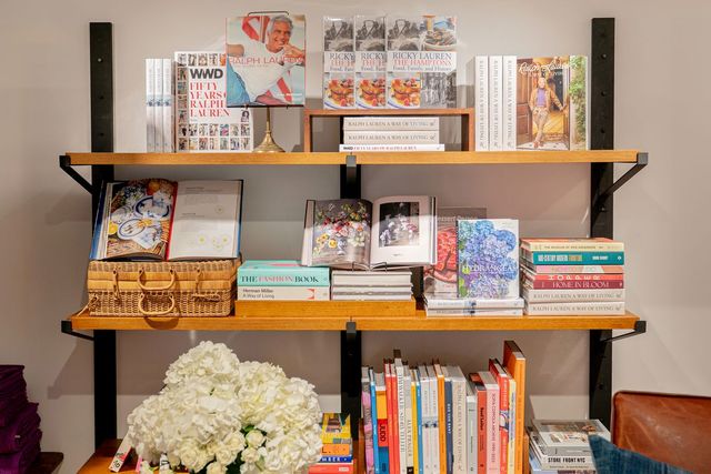 햄튼의 정서와 감성이 담긴 다양한 아트북 큐레이션.