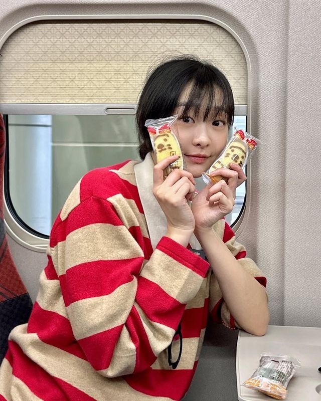 인스타그램 @d_a___m_i