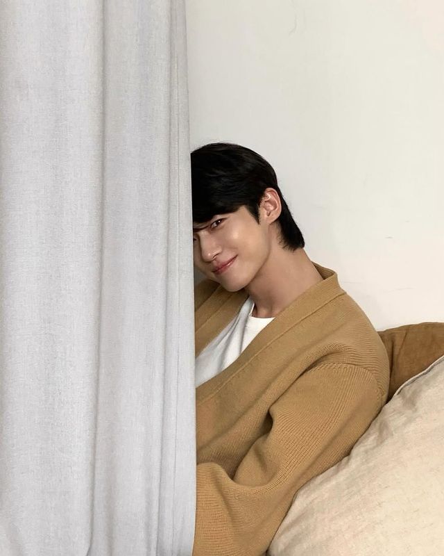 인스타그램 @byeonwooseok