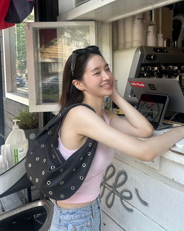 인스타그램 @lavieenbluu