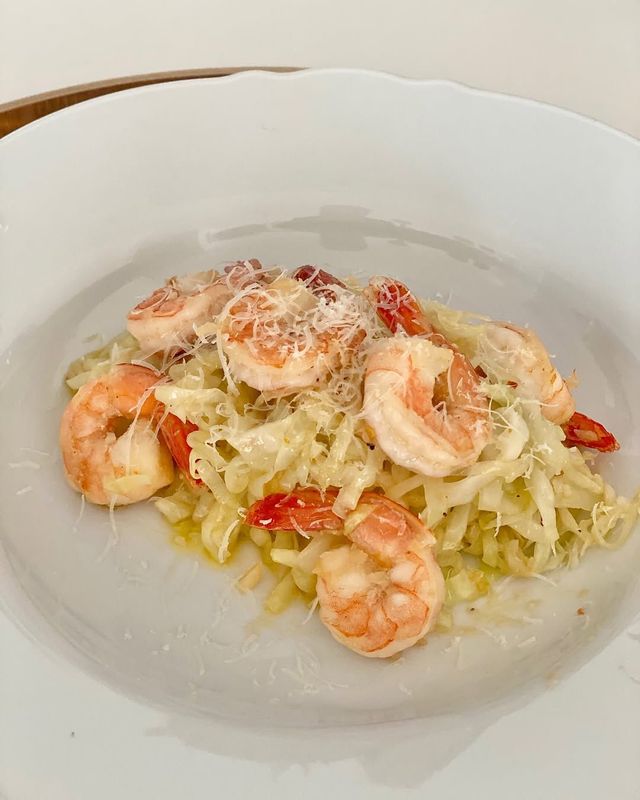  인스타그램 @_avecu