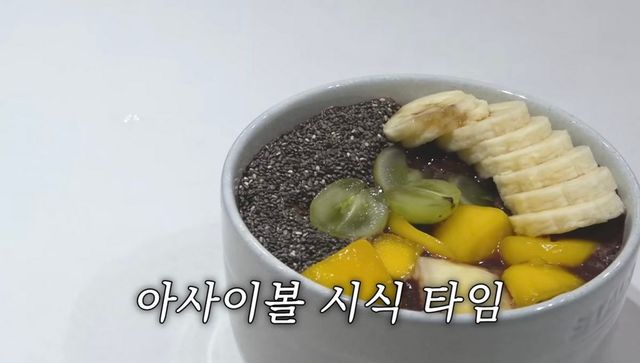 유튜브 〈신현지시리즈 SHIN HYUN JI〉