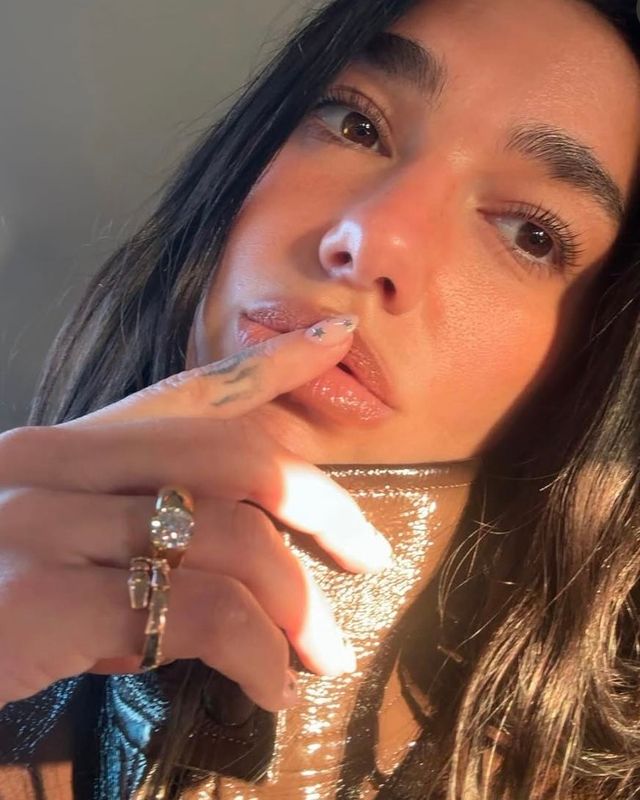 인스타그램 @dualipa