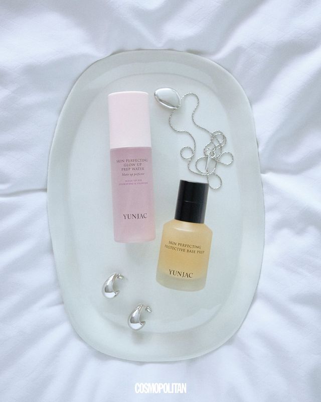 (왼쪽부터) 스킨 퍼펙팅 글로우 업 프렙 워터 3만원, 스킨 퍼펙팅 프로텍티브 베이스 프렙 4만5천원 모두 YUNJAC.