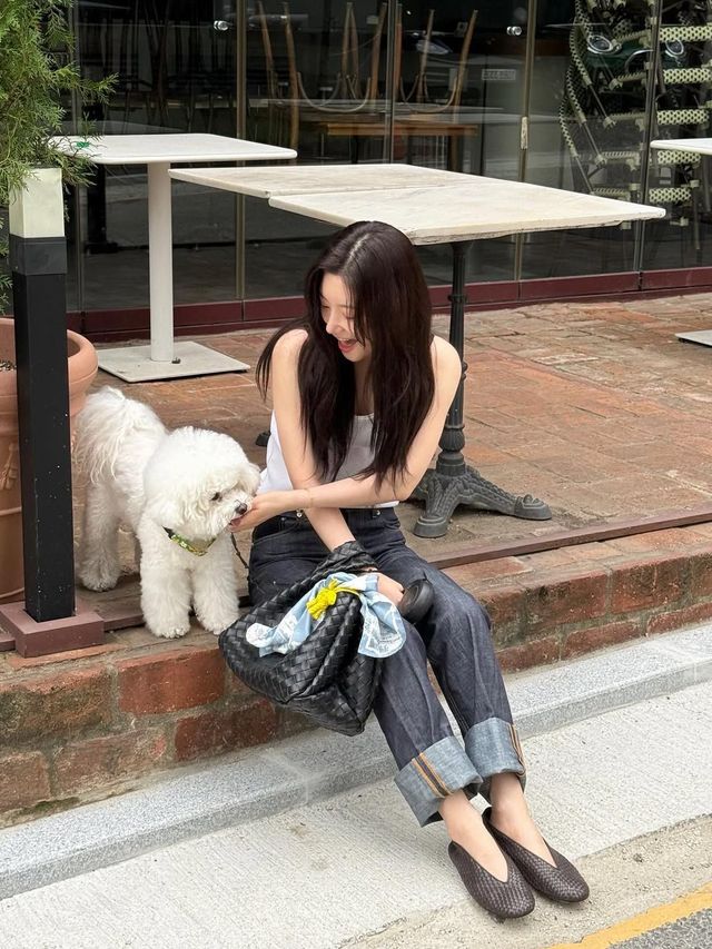 인스타그램 @j_chaeyeoni