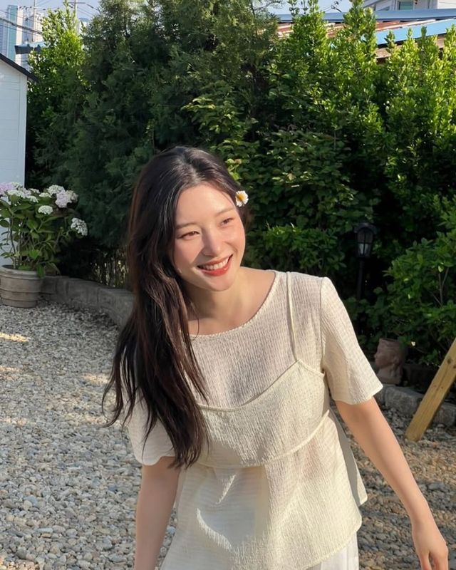 인스타그램 @j_chaeyeoni