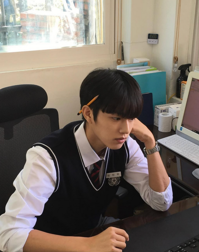 인스타그램 @jinwoo__913