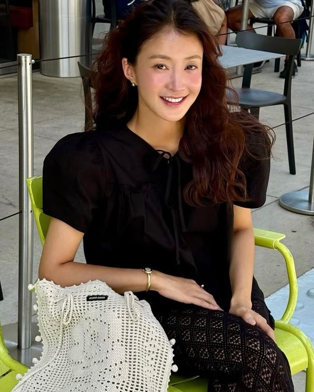 인스타그램 @leesiyoung38