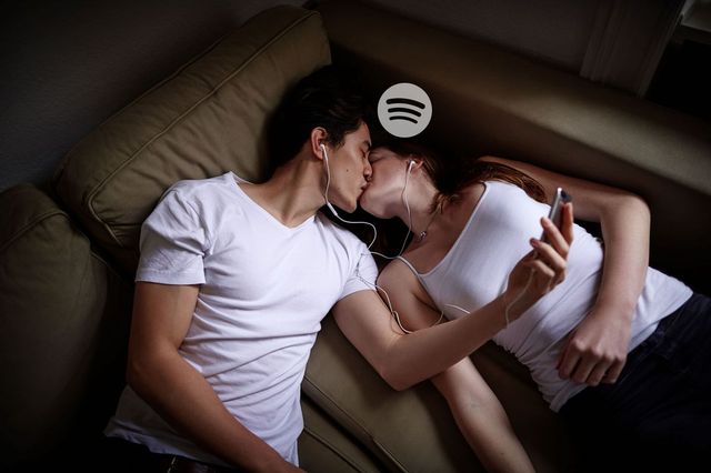 스포티파이가 새로 발표한 DM 기능, 인연으로 발전할 수도 있다? | 사진 출처 Oliver Rossi/Getty Images