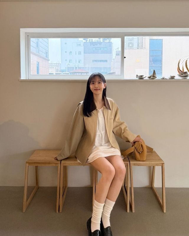 오버사이즈 재킷으로 초가을 룩을 완성한 강한나! 인스타그램 @k_hanna_