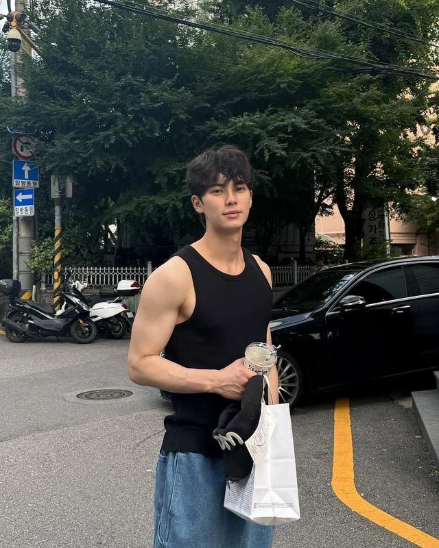 인스타그램 @l.c.m____