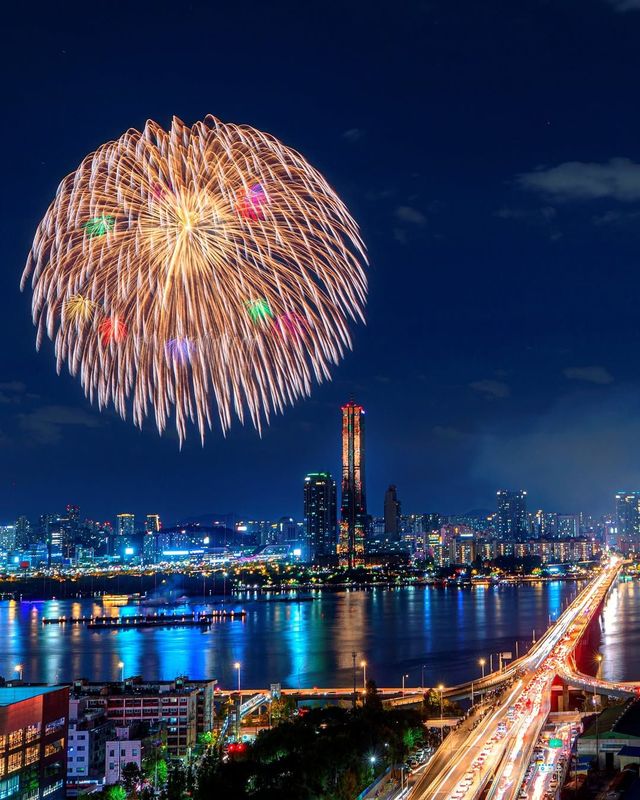 여의도불꽃축제 (출처 : 인스타그램 @seoul_official)