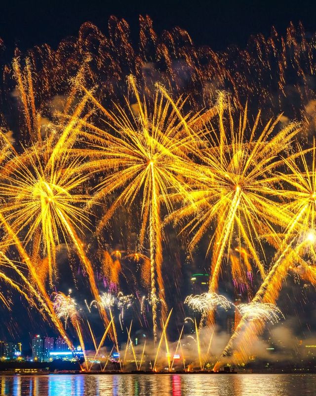 여의도불꽃축제 (출처 : 인스타그램 @seoul_official)