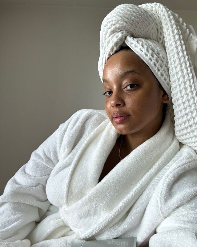 글리세린은 가장 기본적인 피부 보호 보습제다 성분 인스타그램 @rhode