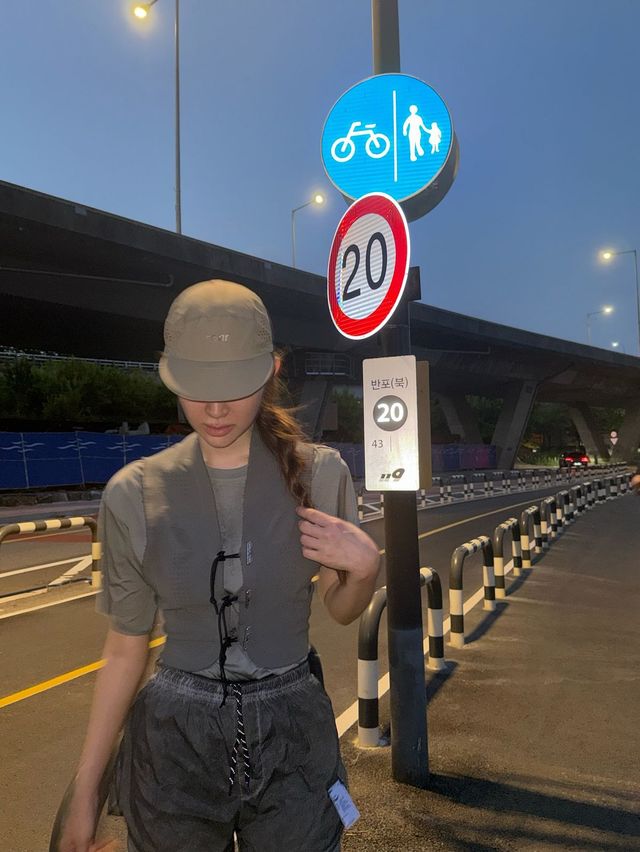 가을 색감 정석의 고프코어룩을 보여준 차정원 인스타그램 @ch_amii