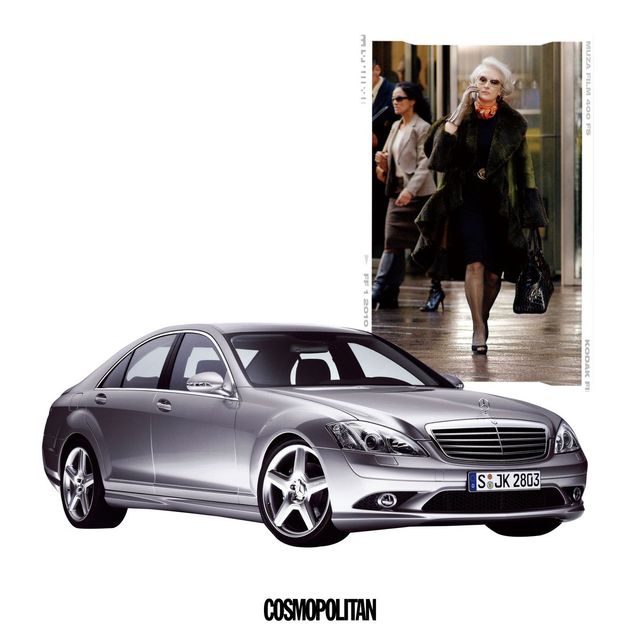 〈악마는 프라다를 입는다〉 속 ‘미란다’의 자동차. 메르세데스-벤츠 S클래스 & 포르쉐 911 카레라 카브리올레.