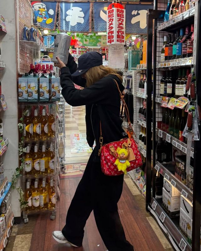 블랙핑크 리사 몬치치 @lalalalisa_m