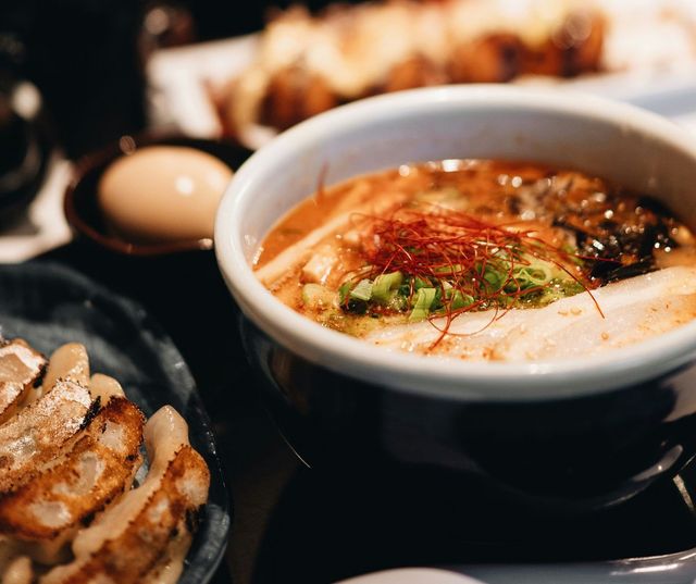 자극적인 음식이 피부 트러블을 부르는 이유. 언스플래쉬