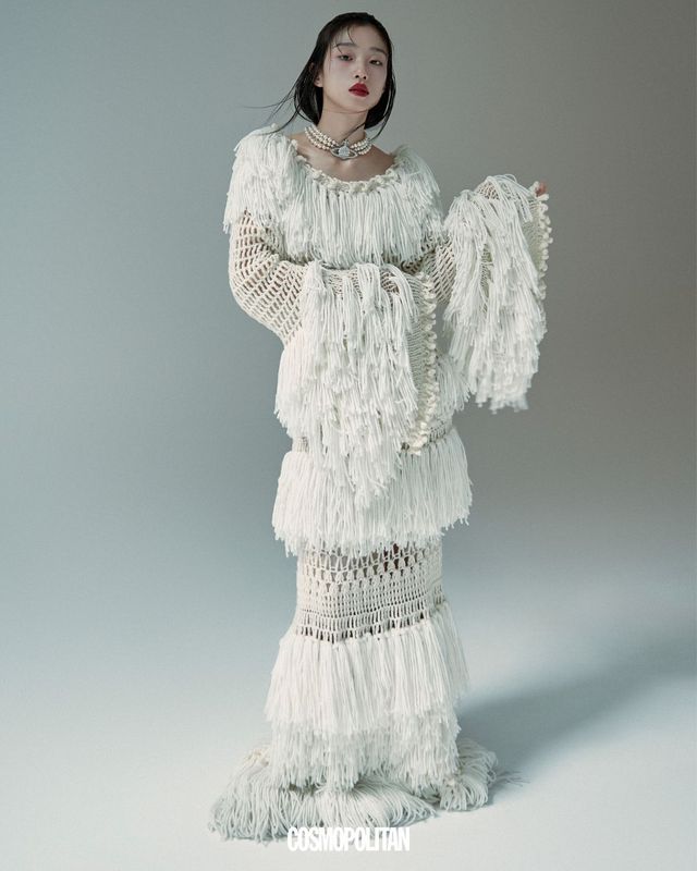 니트 드레스 Julycolumn. 목걸이 Vivienne Westwood.