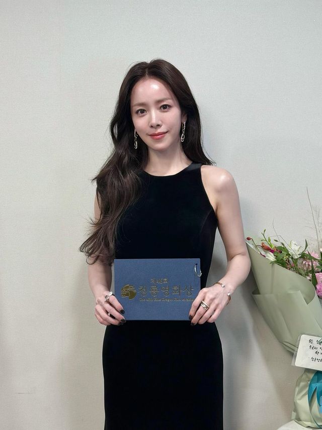 한지민 다이어트 관리 | 인스타그램 @roma.emo