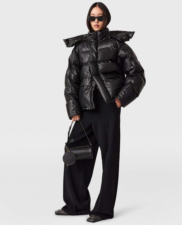 스텔라 맥카트니 패디드 레더 아우터 | 출처 stellamccartney.com