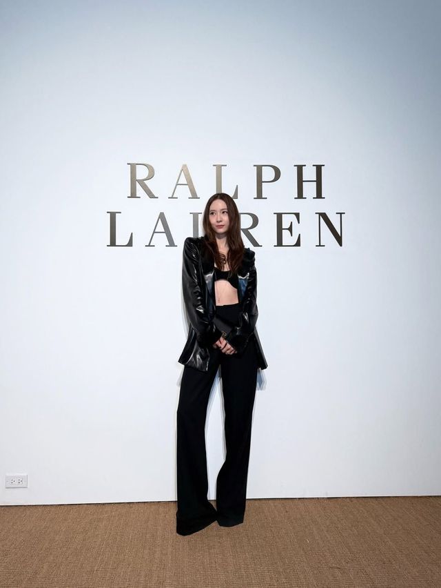 뉴욕패션위크 랄프 로렌 쇼에 참석한 크리스탈. 사진 인스타그램 @vousmevoyez