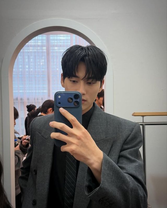 배우 홍민기. 사진 인스타그램 @minggi._.jeok
