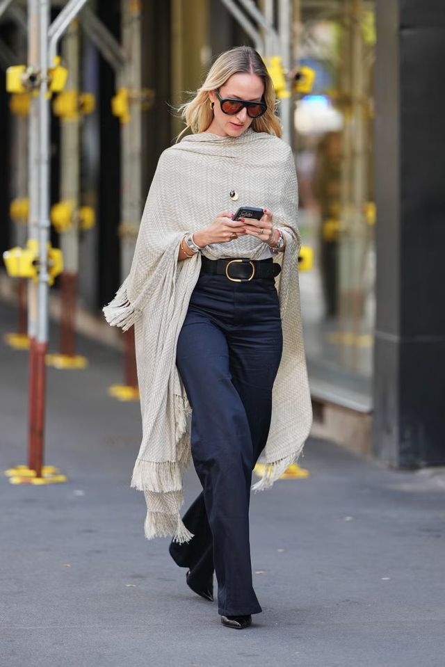 현실적인 3월 코디법 | Edward Berthelot//Getty Images