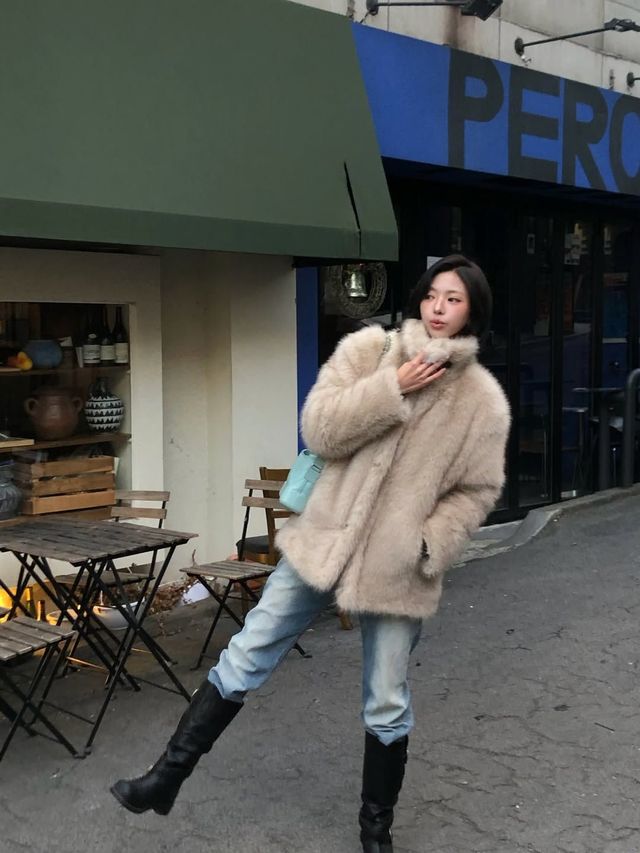 겨울 아우터를 아름답게 코디한 솔로지옥5 김고은. @goxnniee