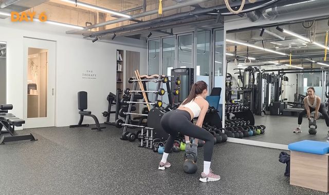 유튜브 〈한혜진〉