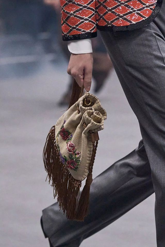 출처 valentino.com