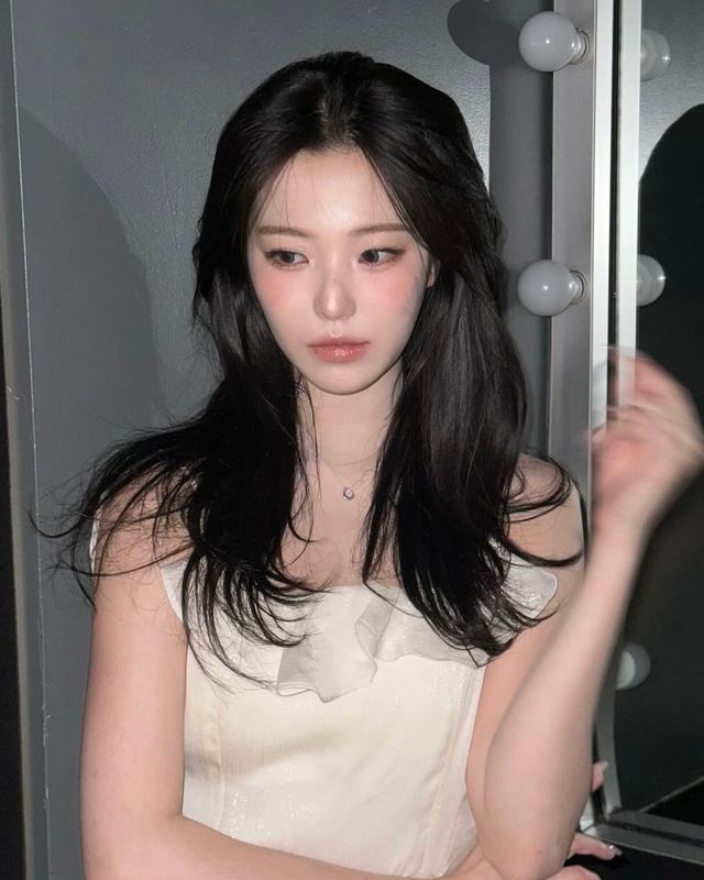 인스타그램 @jiheonnibaek 