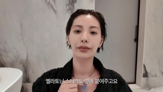 유튜브 〈NA()NA〉