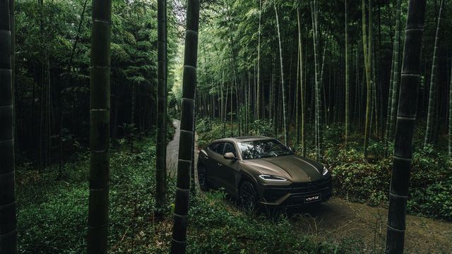 람보르기니 우루스 SE