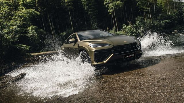 람보르기니 우루스 SE