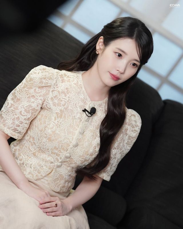 〈21세기 대군부인〉 아이유 패션 | 인스타그램 @iu_edamofficial