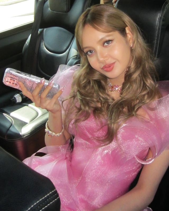 인스타그램 @lalalalisa_m