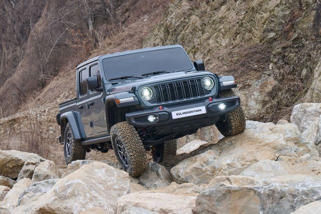 지프 뉴 글래디에이터