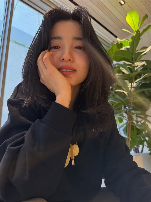 김태리 운동복 | 인스타그램 @kimtaeri_official